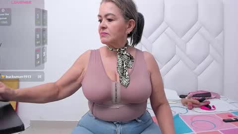 Snapshot of mature_hard_ chatting on 11-22-25, 08:08 ISABEL online show from 11-22-25, 08:08