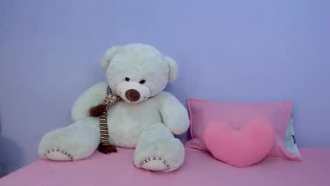 Martina online show from 11-24-25, 06:29