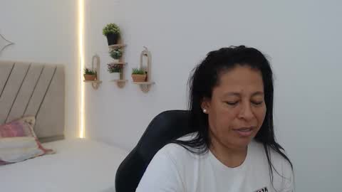 Martina online show from 04-27-26, 08:29