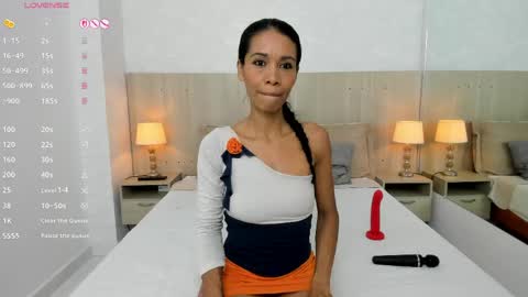 Snapshot of mature_vayolet chatting on 06-07-26, 11:36 Vayolet Castro online show from 06-07-26, 11:36