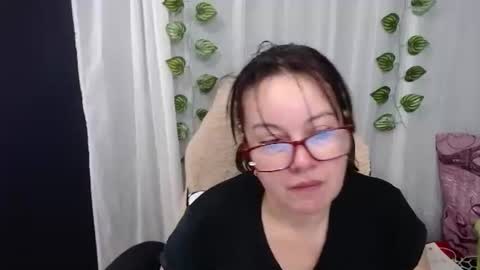 Snapshot of mature_wolf chatting on 12-04-24, 02:04 Sonia online show from 12-04-24, 02:04