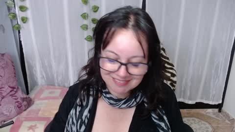 Snapshot of mature_wolf chatting on 01-30-25, 05:06 Sonia online show from 01-30-25, 05:06