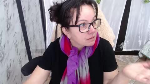 Snapshot of mature_wolf chatting on 02-25-25, 04:21 Sonia online show from 02-25-25, 04:21