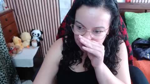 Snapshot of mature_wolf chatting on 10-08-25, 04:26 Sonia online show from 10-08-25, 04:26