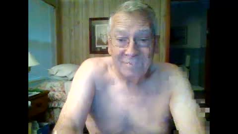 Snapshot of maturecouple1954 chatting on 09-12-25, 11:32 SXECPL55 at G mail Dot Com online show from 09-12-25, 11:32