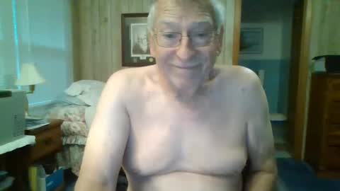 Snapshot of maturecouple1954 chatting on 09-29-25, 11:48 SXECPL55 at G mail Dot Com online show from 09-29-25, 11:48