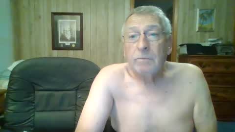 Snapshot of maturecouple1954 chatting on 09-30-25, 11:37 SXECPL55 at G mail Dot Com online show from 09-30-25, 11:37