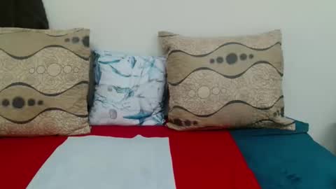 QUEEN online show from 04-02-26, 01:20