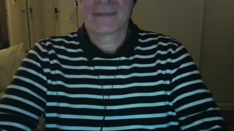 Snapshot of maturehotman chatting on 12-01-24, 05:13 maturehotman online show from 12-01-24, 05:13