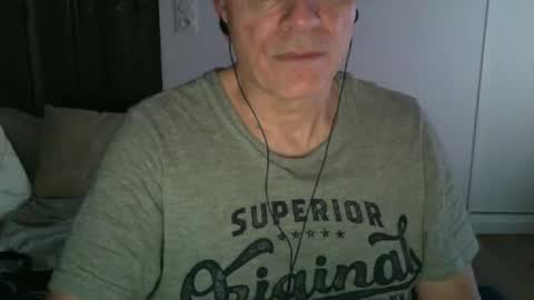 Snapshot of maturehotman chatting on 01-16-25, 07:52 maturehotman online show from 01-16-25, 07:52