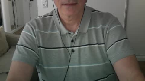 Snapshot of maturehotman chatting on 03-08-25, 02:30 maturehotman online show from 03-08-25, 02:30