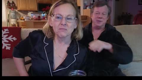 Snapshot of matureluvin chatting on 12-29-24, 11:29 JustUs online show from 12-29-24, 11:29