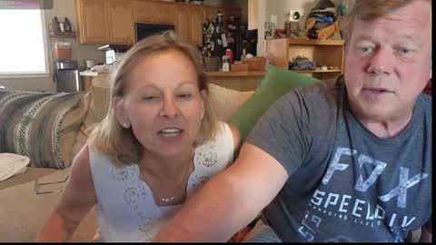 Snapshot of matureluvin chatting on 09-25-25, 10:46 JustUs online show from 09-25-25, 10:46