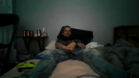 Snapshot of maubecaron1 chatting on 10-20-25, 11:32 ken34yee online show from 10-20-25, 11:32