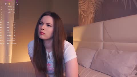 Lily online show from 01-19-25, 04:04