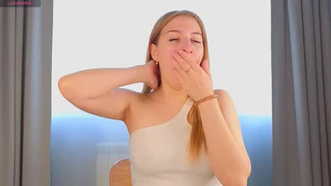 maureencoombs online show from 09-10-25, 04:34