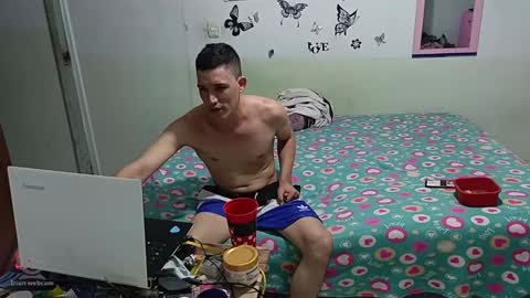 Snapshot of mauroluxandra chatting on 01-15-25, 12:30 mauroluxandra online show from 01-15-25, 12:30