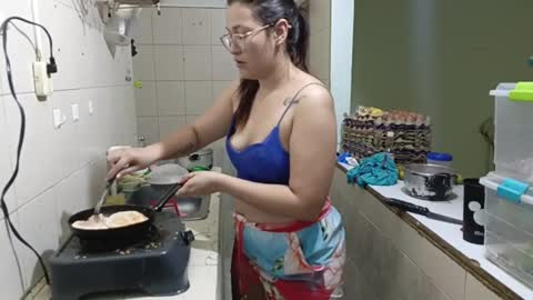 Snapshot of mauroluxandra chatting on 02-11-25, 04:56 mauroluxandra online show from 02-11-25, 04:56