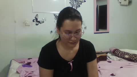 Snapshot of mauroluxandra chatting on 02-12-25, 01:09 mauroluxandra online show from 02-12-25, 01:09