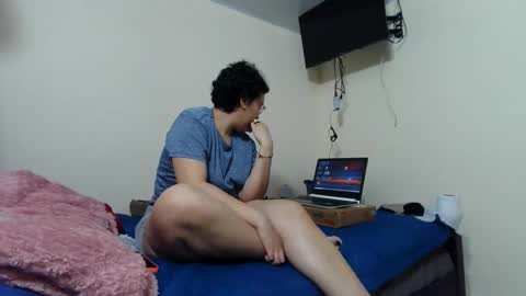 Snapshot of mauroluxandra chatting on 05-30-26, 06:05 mauroluxandra online show from 05-30-26, 06:05