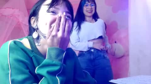 Snapshot of mavimist_ chatting on 01-09-25, 12:35 mavimist_ online show from 01-09-25, 12:35