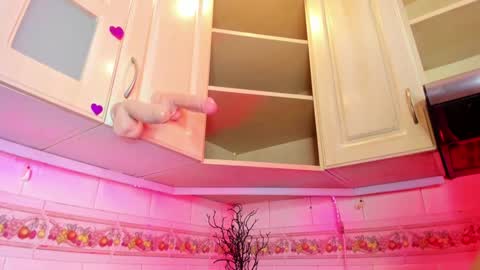 Snapshot of mavystar chatting on 12-12-24, 05:48 Mavy online show from 12-12-24, 05:48