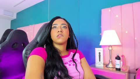 Snapshot of mavystar chatting on 12-21-24, 04:03 Mavy online show from 12-21-24, 04:03