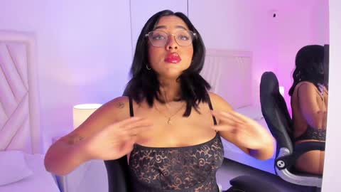 Snapshot of mavystar chatting on 01-14-25, 12:24 Mavy online show from 01-14-25, 12:24