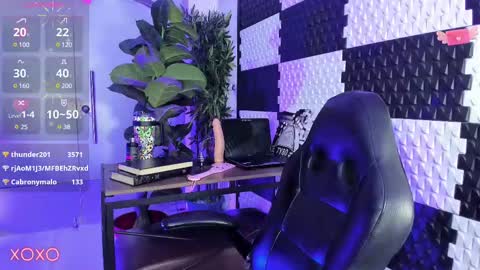 Snapshot of mavystar chatting on 03-10-25, 08:01 Mavy online show from 03-10-25, 08:01