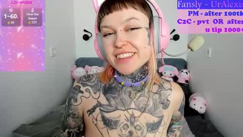 Snapshot of max69alexa chatting on 11-22-25, 05:28 Ur sweet heart online show from 11-22-25, 05:28