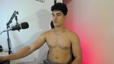 Max... online show from 07-01-26, 01:40