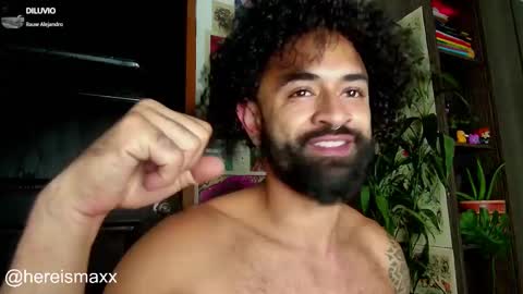 Max Follow me IGX hereismaxx online show from 01-01-25, 12:11