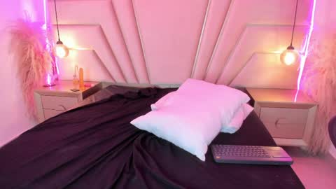 max_huntter online show from 03-11-26, 01:44