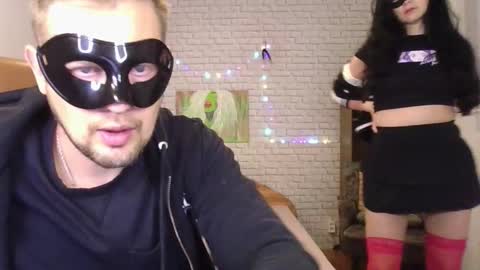 Snapshot of max_mila_888 chatting on 09-12-25, 09:04 Max  Aliya online show from 09-12-25, 09:04