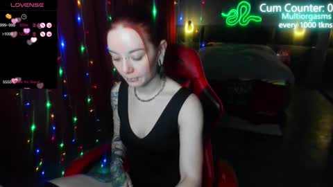 Snapshot of max_phoenix chatting on 02-16-25, 04:53 Max online show from 02-16-25, 04:53