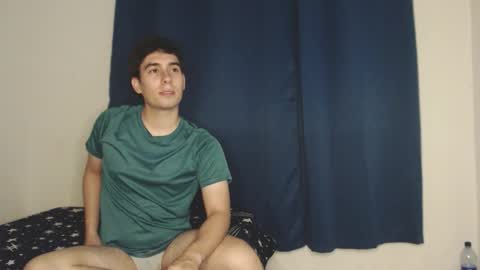 Snapshot of max_snow1616 chatting on 10-25-25, 12:40 max_snow1616 online show from 10-25-25, 12:40