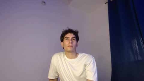 Snapshot of max_snow1616 chatting on 11-08-25, 09:13 max_snow1616 online show from 11-08-25, 09:13