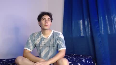 Snapshot of max_snow1616 chatting on 11-12-25, 07:03 max_snow1616 online show from 11-12-25, 07:03