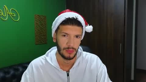 Max Taylor online show from 12-24-24, 01:17