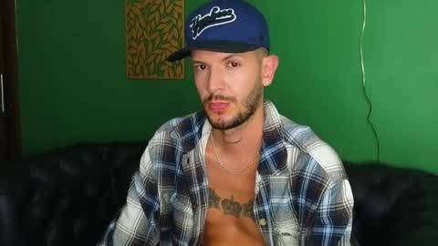 Max Taylor online show from 01-08-25, 04:02