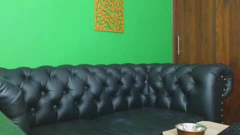 Max Taylor online show from 01-20-25, 06:32