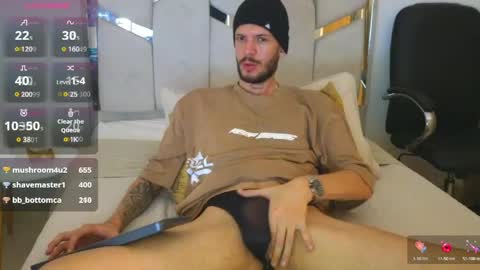 Snapshot of max_tayloor chatting on 05-06-26, 04:12 Max Taylor online show from 05-06-26, 04:12