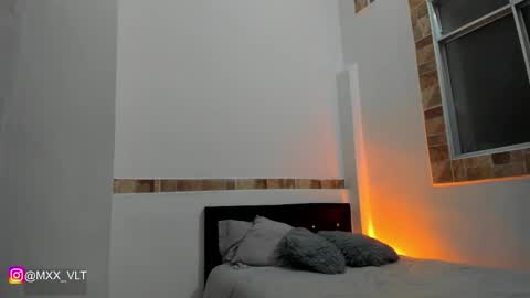 max_valiant1 online show from 10-30-25, 08:05