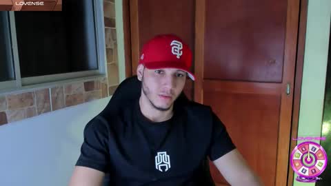 max_valiant1 online show from 12-18-25, 04:29