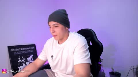 max_valiant1 online show from 02-18-26, 06:09