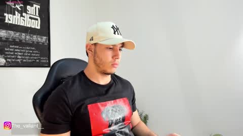 max_valiant1 online show from 03-22-26, 11:19