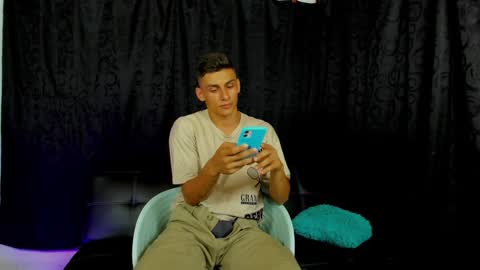 Snapshot of max_wild01 chatting on 12-12-24, 10:56 MAX     online show from 12-12-24, 10:56