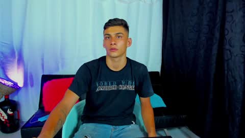 Snapshot of max_wild01 chatting on 01-18-25, 06:03 MAX     online show from 01-18-25, 06:03