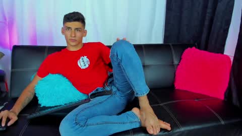 Snapshot of max_wild01 chatting on 01-21-25, 12:46 MAX     online show from 01-21-25, 12:46