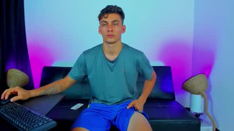 MAX     online show from 11-04-25, 09:19